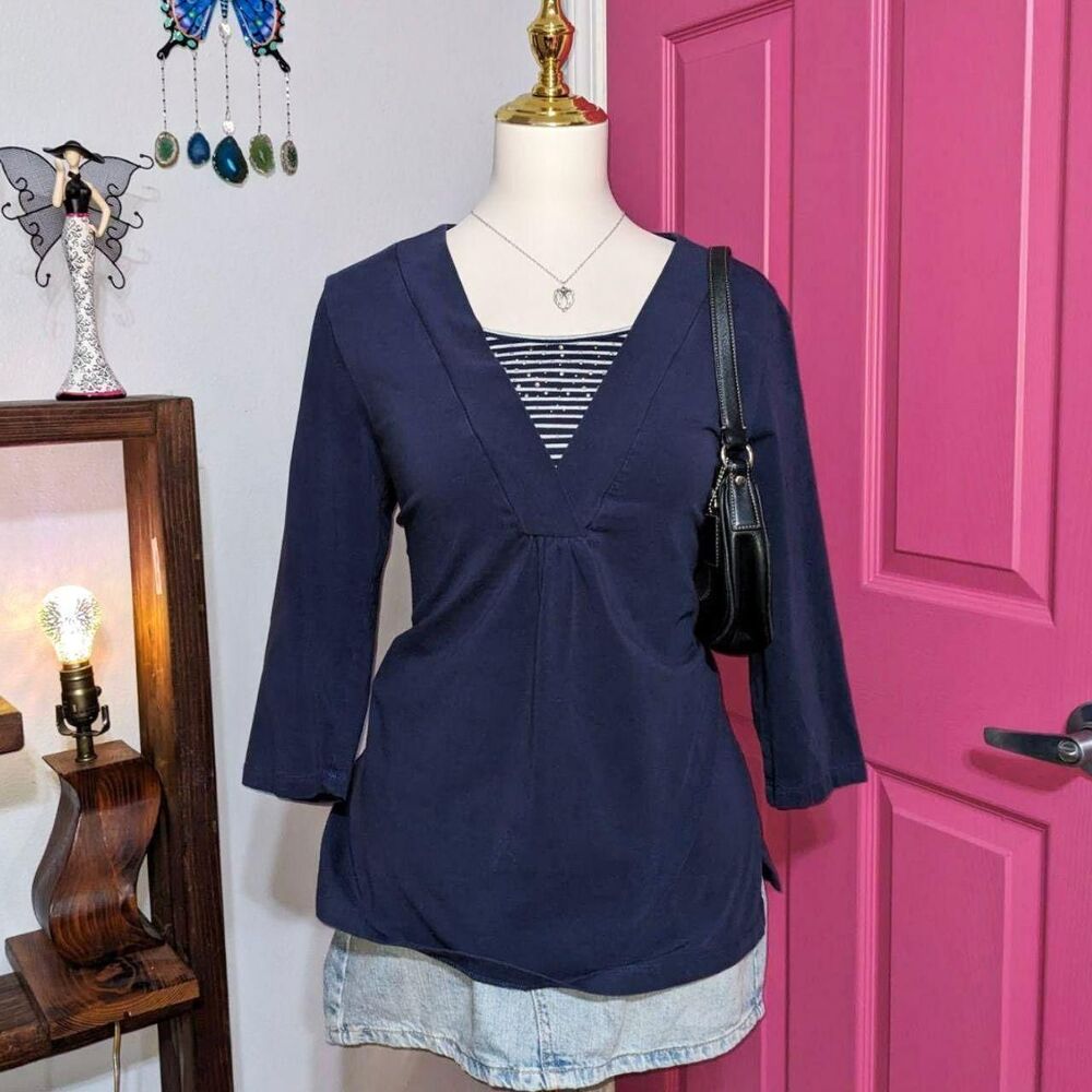 Erika-co Women's Navy and Blue T-shirt